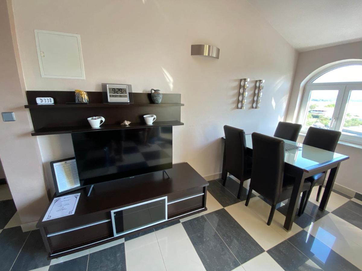 Apartments Villa Lora Kraj  Exteriér fotografie