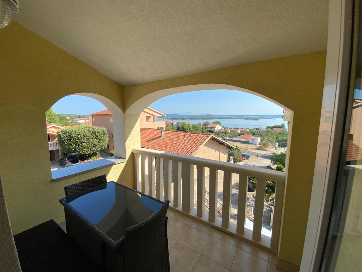 Apartments Villa Lora Kraj  Exteriér fotografie