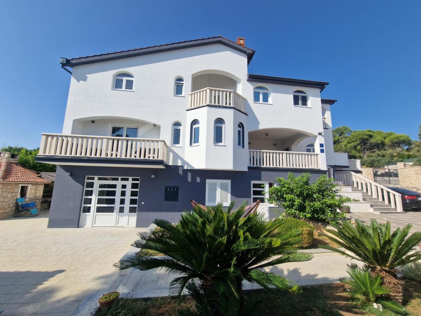 Apartments Villa Lora Kraj  Exteriér fotografie